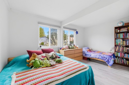 988 Howie Avenue, Coquitlam, BC 