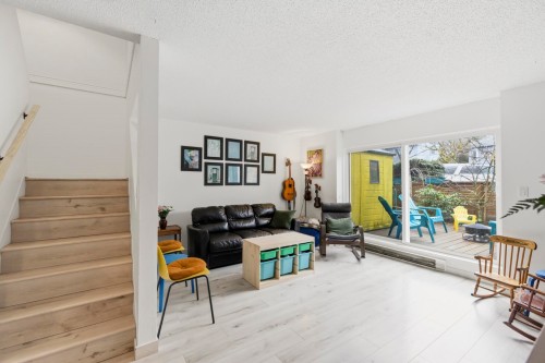 988 Howie Avenue, Coquitlam, BC 