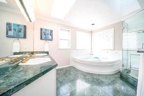 8320 Mowbray Road, Richmond, BC 