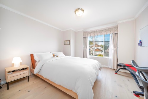 8320 Mowbray Road, Richmond, BC 