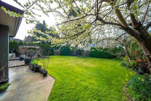 8320 Mowbray Road, Richmond, BC 