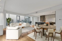 2702-667 Howe Street  Vancouver, BC V6C 0B5