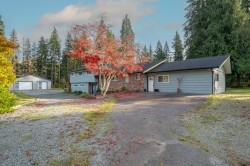 25908 124 Avenue Maple Ridge, BC V4R 1B8