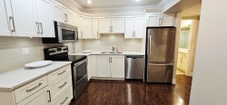 Lower/-888 Canyon Boulevard North Vancouver, BC V7R 2J6