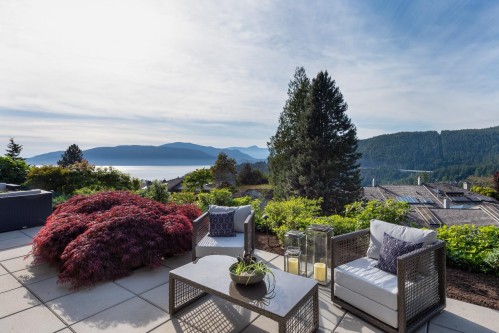 5260 Timberfeild Lane, West Vancouver, BC 