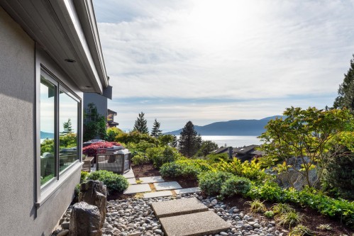 5260 Timberfeild Lane, West Vancouver, BC 