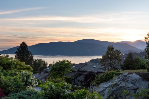 5260 Timberfeild Lane, West Vancouver, BC 