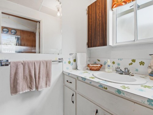 407 13Th Street E, North Vancouver, BC 