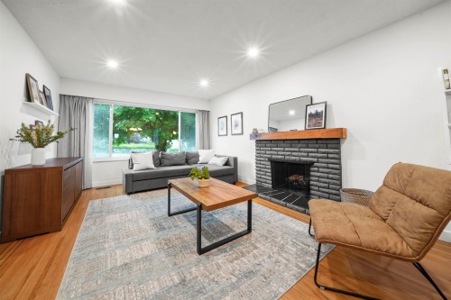 75 Springer Avenue, Burnaby, BC 