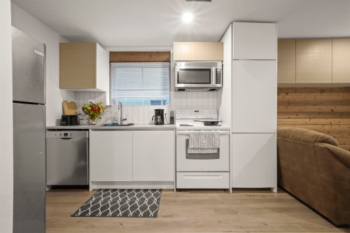 75 Springer Avenue, Burnaby, BC 