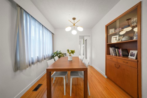 75 Springer Avenue, Burnaby, BC 