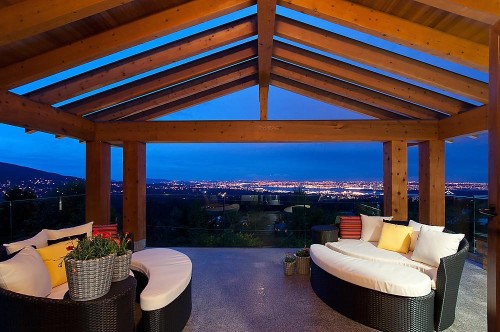 1037 Millstream Road, West Vancouver, BC 