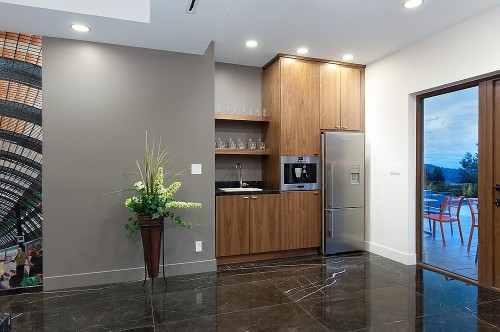 1037 Millstream Road, West Vancouver, BC 