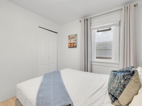 4168 Parker Street, Burnaby, BC 