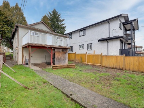 4168 Parker Street, Burnaby, BC 