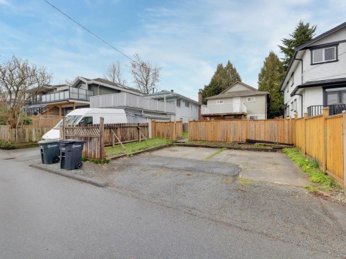 4168 Parker Street, Burnaby, BC 
