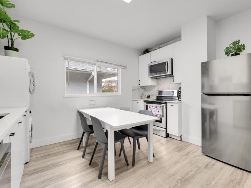 4168 Parker Street, Burnaby, BC 