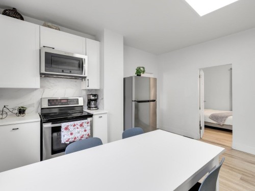 4168 Parker Street, Burnaby, BC 