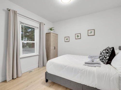 4168 Parker Street, Burnaby, BC 