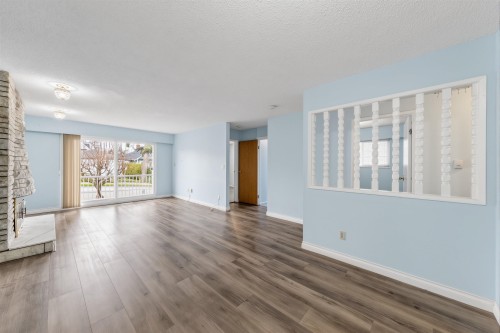 3206 Adanac Street, Vancouver, BC 