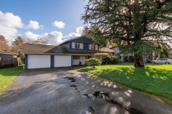 4952 Fenton Drive Ladner, BC V4K 2H4