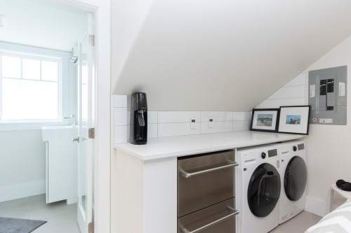 1003 Ash Place, Squamish, BC 