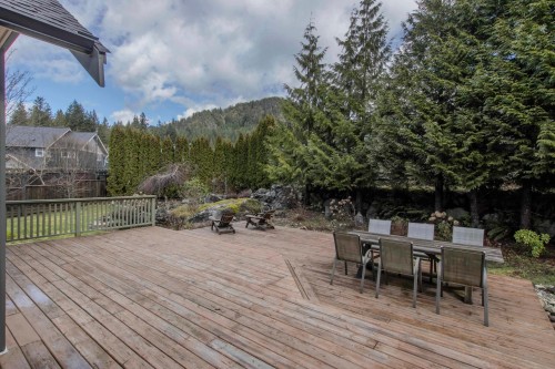 1003 Ash Place, Squamish, BC 