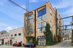 203-234 5th Avenue E Vancouver, BC V5T 1H3