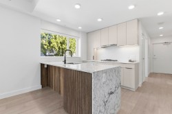 201-3590 39th Avenue W Vancouver, BC V6N 3A5