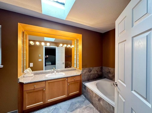 37 Deerwood Place, Port Moody, BC 