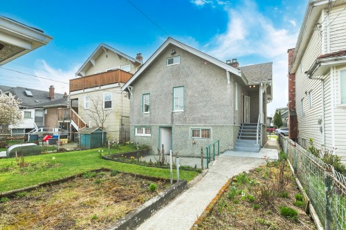3521 Triumph Street, Vancouver, BC 