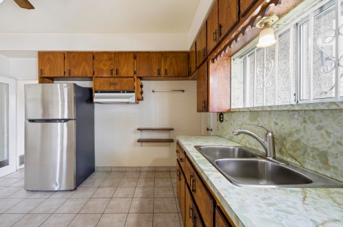 3521 Triumph Street, Vancouver, BC 