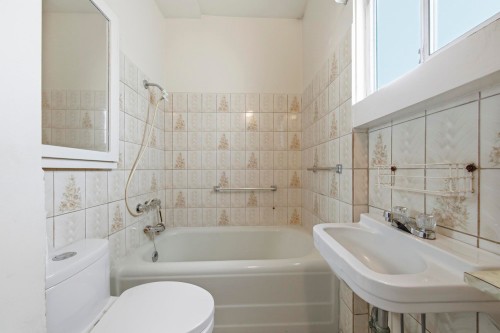 3521 Triumph Street, Vancouver, BC 