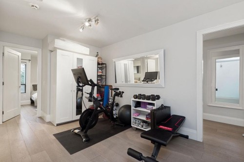 4308 Yew Street, Vancouver, BC 