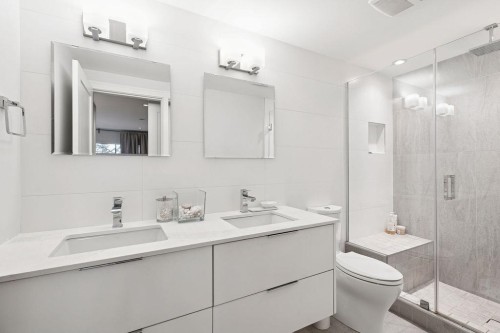 4308 Yew Street, Vancouver, BC 