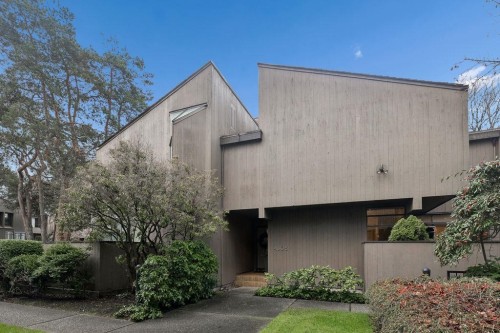 4308 Yew Street, Vancouver, BC 