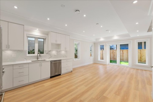 4852 Slocan Street, Vancouver, BC 