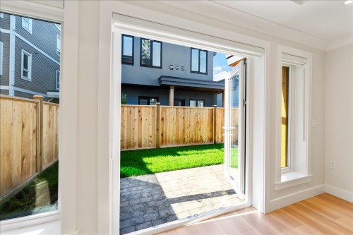 4852 Slocan Street, Vancouver, BC 