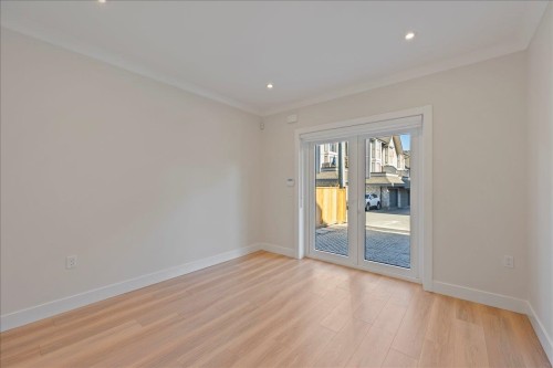 4852 Slocan Street, Vancouver, BC 