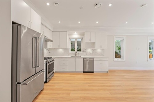 4852 Slocan Street, Vancouver, BC 