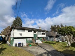 5762 Spindrift Street Sechelt, BC V0V 0V0