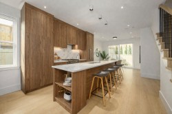 102-1125 Cartier Avenue  Coquitlam, BC V3K 2C1