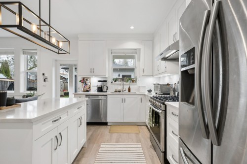 4382 Perry Street, Vancouver, BC 