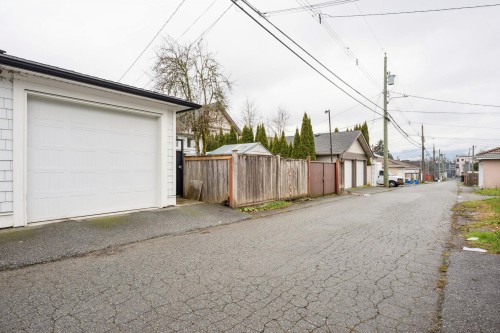 4382 Perry Street, Vancouver, BC 