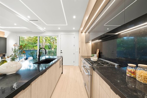 1-3466 W 22Nd Avenue, Vancouver, BC 