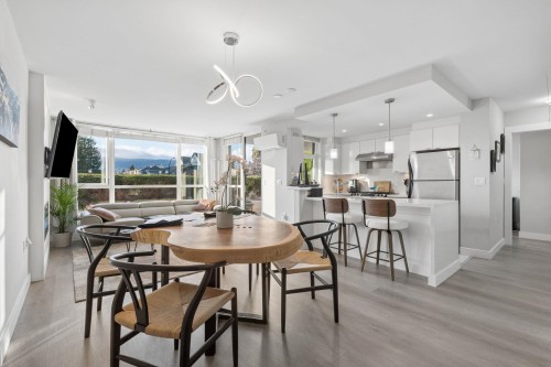 308-160 3rd Street W North Vancouver, BC V7M 0A9