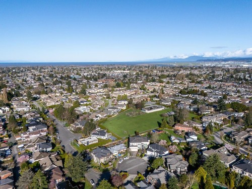 8671 Minler Road, Richmond, BC 