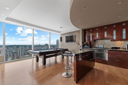 4303-938 Nelson Street  Vancouver, BC V6Z 3A7