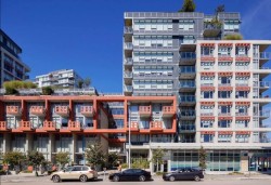 302-161 1st Avenue E Vancouver, BC V6A 0G1
