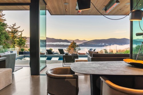 6252 Overstone Drive, West Vancouver, BC 